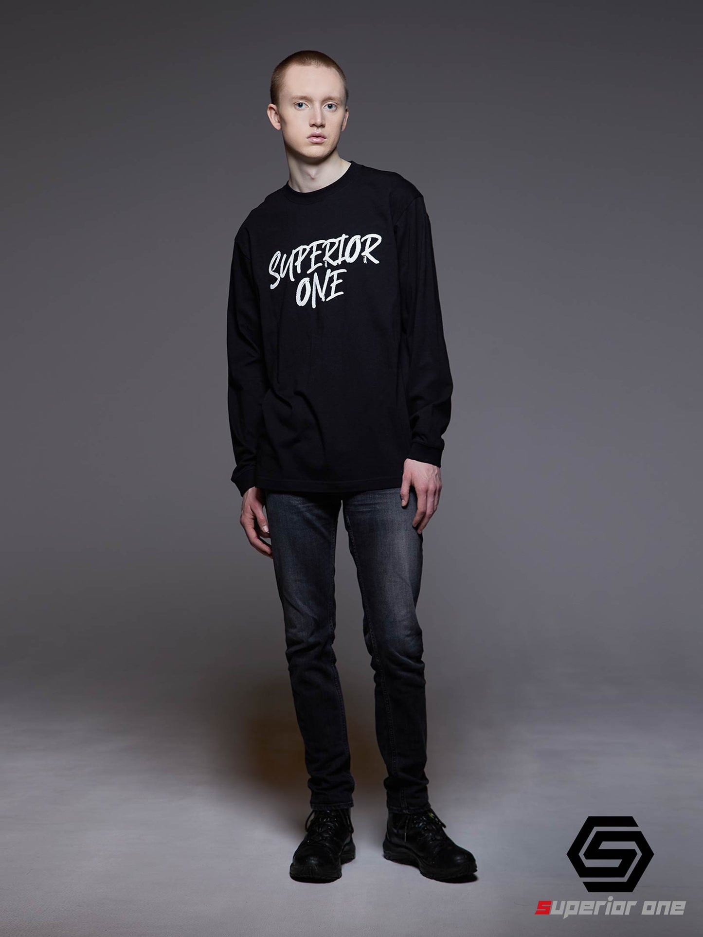 SUPERIORONE LOGO L/S TEE BLACK