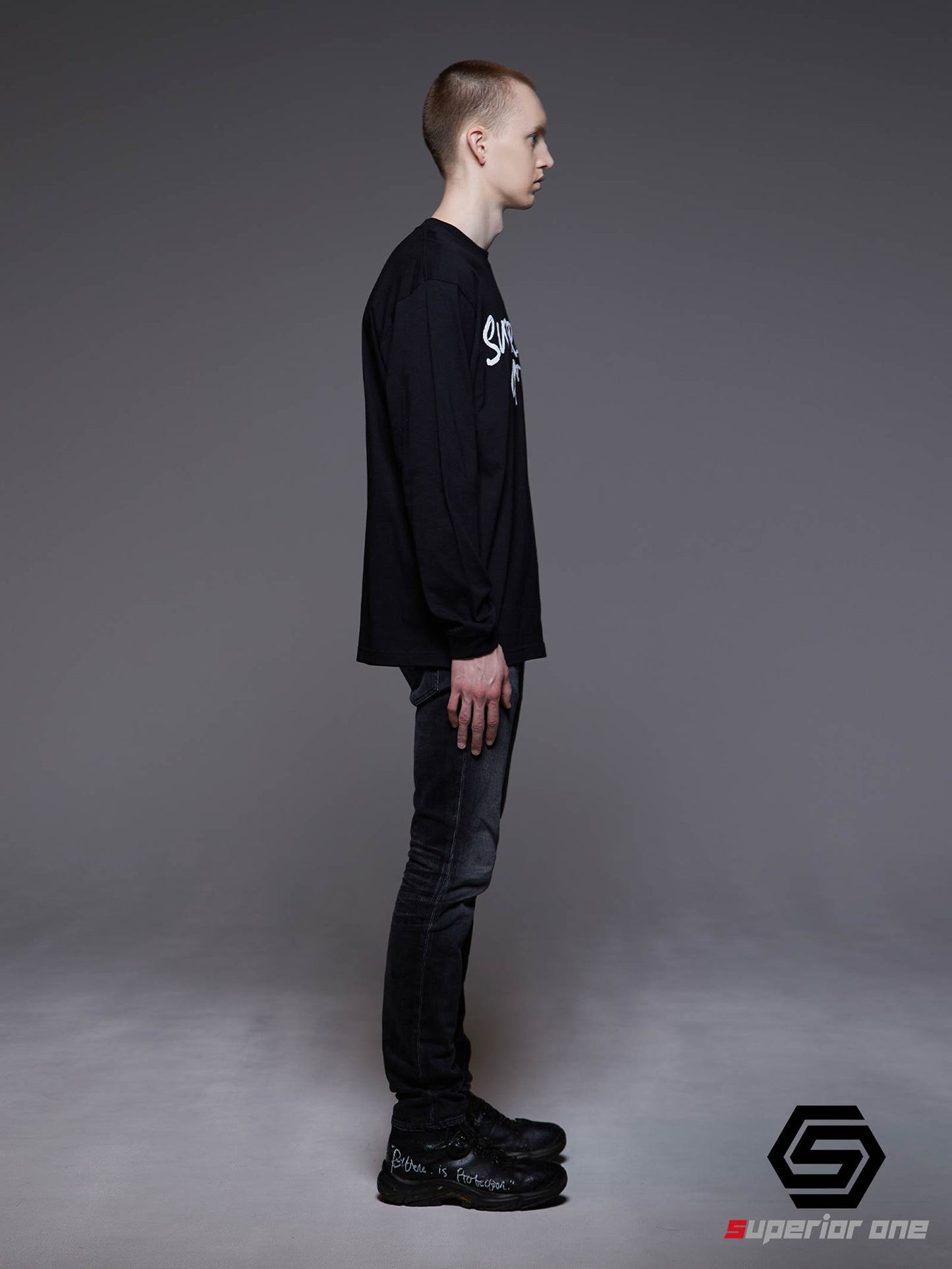 SUPERIORONE LOGO L/S TEE BLACK